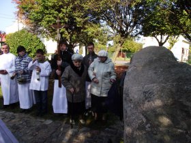 2011-10-23 - Odsłonięcie obeliska dedykowanego Janowi Pawłowi II - 001